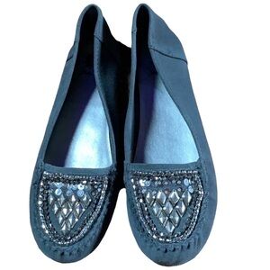 Yellow Box gray flats  / moccasins with rhinestones Size 10